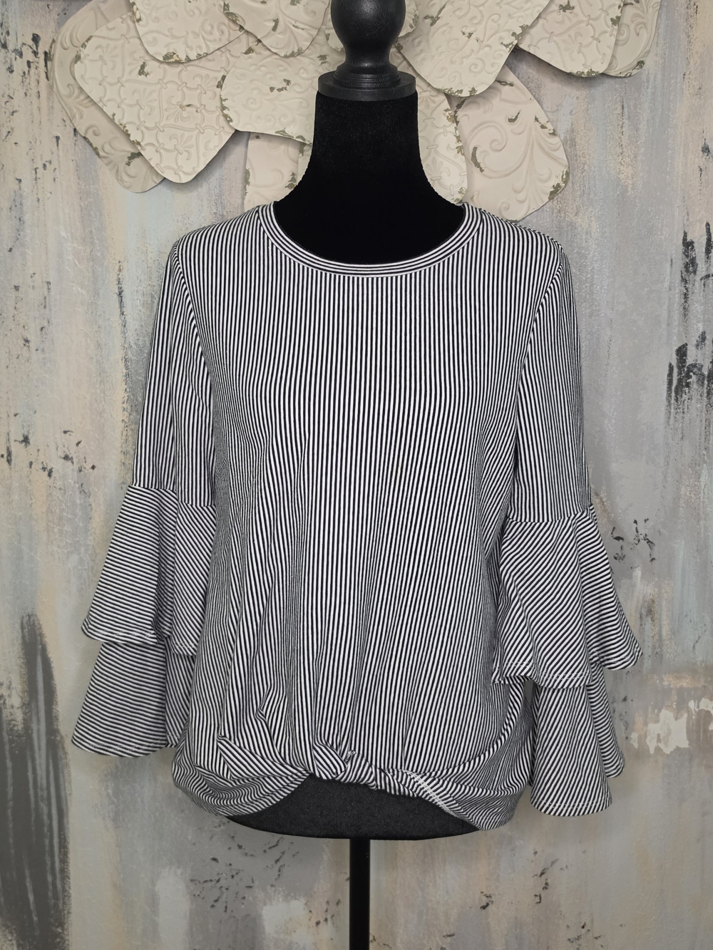BOLD elements Black and White Pinstriped Ruffle-Sleeve Blouse W/gathered Front